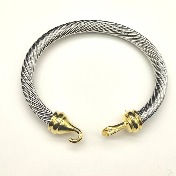 David Yurman Two-Tone Cable Hook Bracelet - Picture 3 of 9